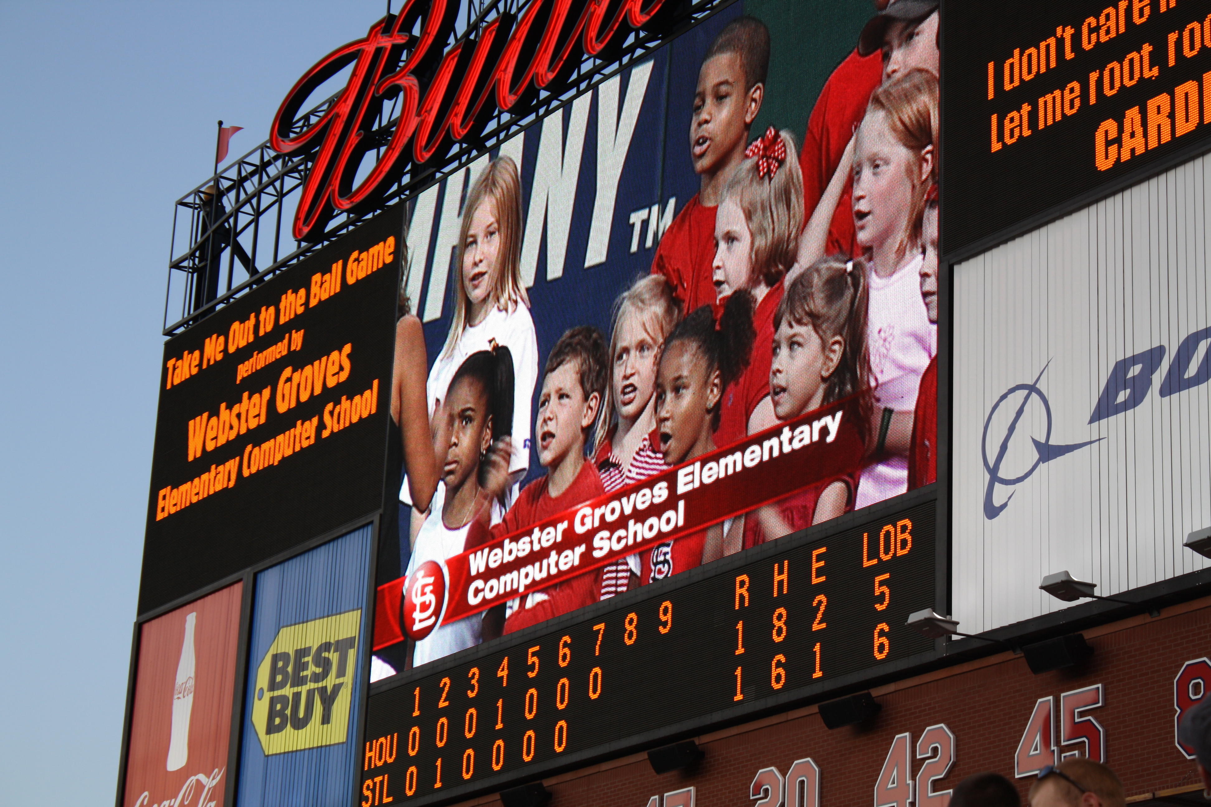 2009-08-01 JC sing at Busch Stadium